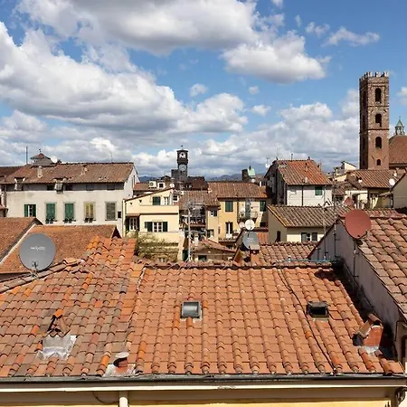 La Casina Sui Tetti Apartment Lucca