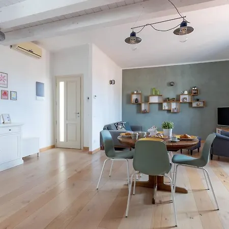 La Casina Sui Tetti Apartment *